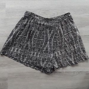 Printed skort